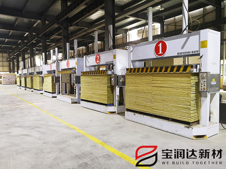 宝润达岩棉保温装饰一体板复合