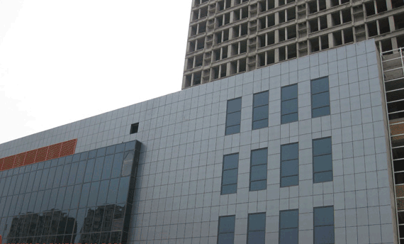 中央星城三期一体板宝润达外墙保温一体板工程