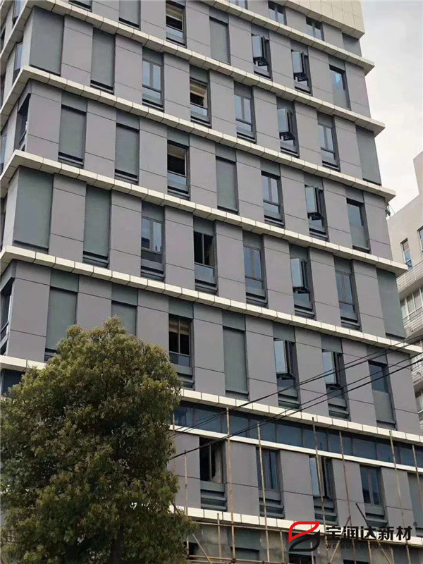 氟碳漆保温一体板