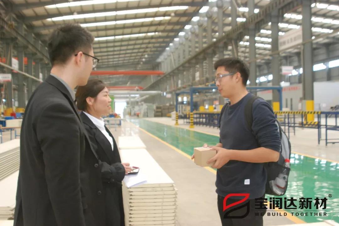 美国客户又下单！宝润达迎Simon先生车库门考察验货……