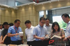 宝丰县县委书记、县长许红兵率考察团莅临宝润达参观调研