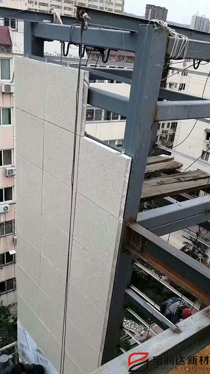 小区加装电梯安装宝润达仿石保温装饰一体板