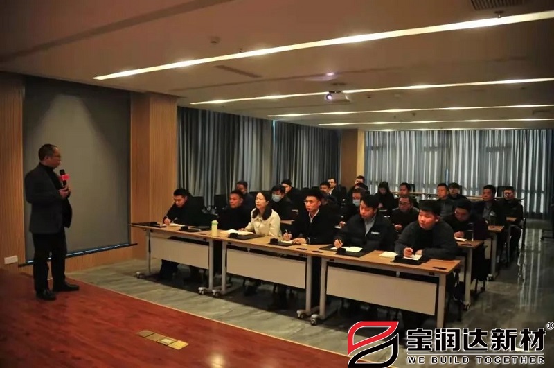 运营总王荣现场分享